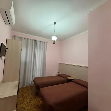 Hotel Maria Cristina 2*